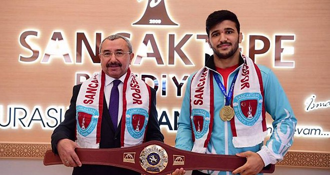 Başkanımız İsmail Erdem, Dünya Şampiyonu Arif Özen’i Makamında Kabul Etti