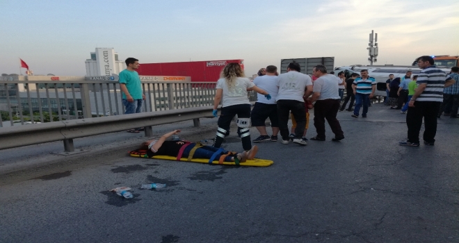 Cenazeye Giden Servis Minibüsü Takla Attı: 15 Yaralı