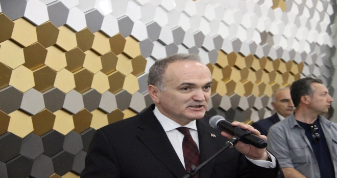 İşsizliğin Azalması İçin Türkiyenin Büyümesi Lazım