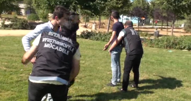 İstanbulda Narkotik Operasyonu: 13 Gözaltı