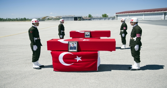 Bitlis Şehitleri İçin Tören