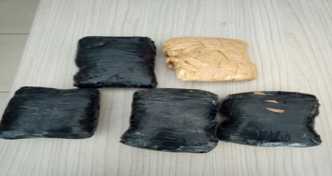 Otomobilde 2,5 Kilo Eroin Ele Geçirildi