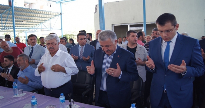 Bakan Arslan Taziyeleri Kabul Etti