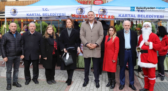 Kartal'da kadın emeği pazarı açıldı