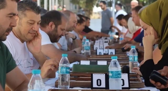 Kartal’da Tavla Turnuvası Heyecanı Yaşandı