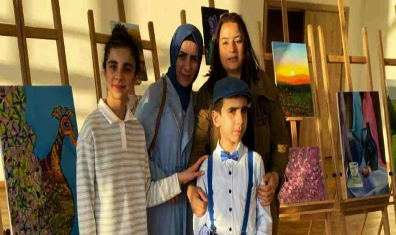 Ataşehir’de Otizmli Genç Sanatçıdan Sergi