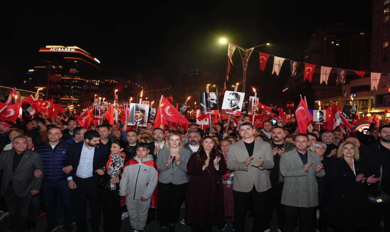 Ataşehirliler 29 Ekim’de Coşkuyla Bir Araya Geldi