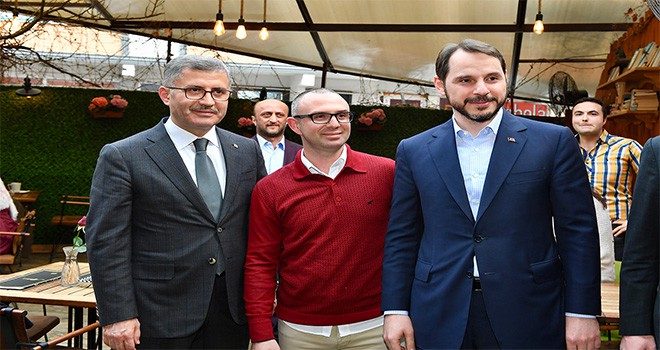 Hazine Ve Maliye Bakanı Berat Albayrak Üsküdar’da Ziyaretlerde Bulundu