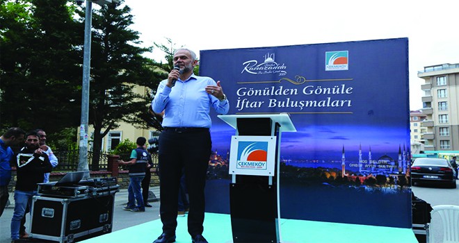 Demokrasi Caddesi İftarında Bereket Paylaşıldı