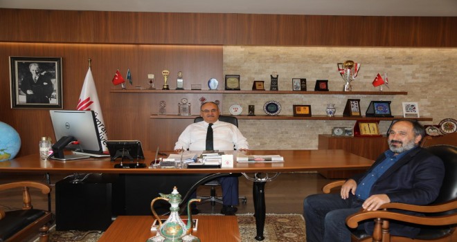 İstanbul Takipte Haber Sitesi Genel Yayın Yönetmeni Hüseyin Adil Yelkenci’den Başkan Hasan Can’a Ziyaret