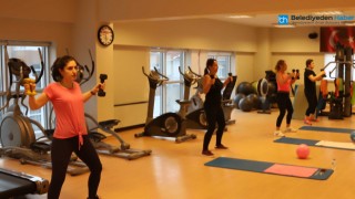 Kartal'da zumba ve pilates eğitimleri devam ediyor