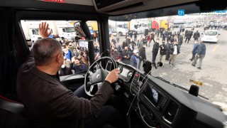 75 TIR’LIK YARDIM KONVOYU İDLİB’E DOĞRU YOLA ÇIKTI