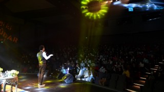 90’LARIN EFSANE İSİMLERİYLE ÜSKÜDAR’DA NOSTALJİ DOLU MÜZİK ŞÖLENİ YAŞANDI