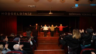 KARTAL’DA “İYİ, KÖTÜ, ÇİRKİN” ADLI TİYATRO OYUNU  SAHNELENDİ