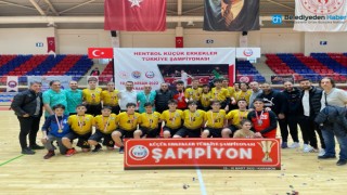 Beykozlu Küçük Erkekler Hentbolda Türkiye Şampiyonu Oldu