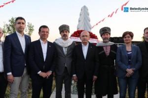 ÇERKES SÜRGÜNÜ ANMASI CHP GENEL BAŞKANI KEMAL KILIÇDAROĞLU’NUN KATILIMI İLE GERÇEKLEŞTİ