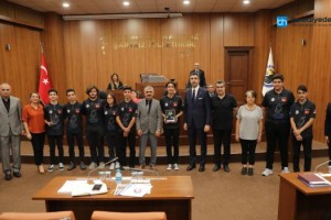 KARTAL’IN GURURU GÖKTÜRKLER TAKIMI, KARTAL BELEDİYE MECLİSİ’NDE