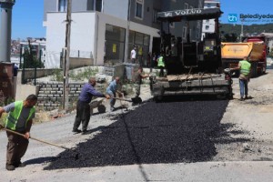 KARTAL’DA ASFALTLAMA ÇALIŞMALARI DEVAM EDİYOR