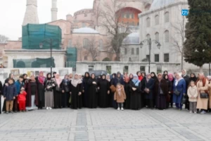 Cami Ve Türbe Gezilerine Yoğun İlgi
