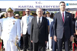 Kartal’da, Büyük Zafer’in 101. Yıl Kutlamaları Ata’ya Çelenk Sunumuyla Başladı