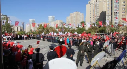 Binlerce vatandaş Cumhuriyet Meydanında Buluştu!