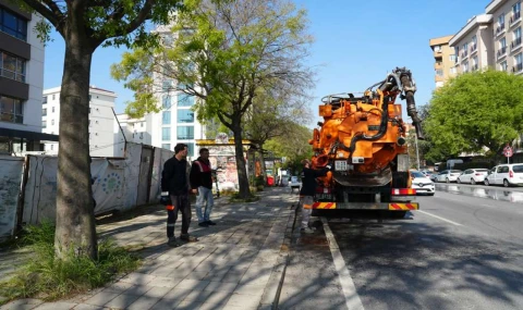 Ataşehir’de Bahar Temizliği Çalışmaları Başladı