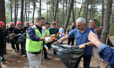 Çekmeköy Belediyesi’nden Yangın Önleme Temizlik Çalışmaları