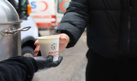 Kış Günlerinde Ataşehirlilere Sıcak Çorba Desteği